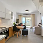 Villa White Rock Nikiána