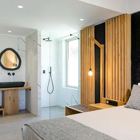 White Rock * Nikiana