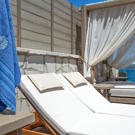 Villa White Rock Nikiana