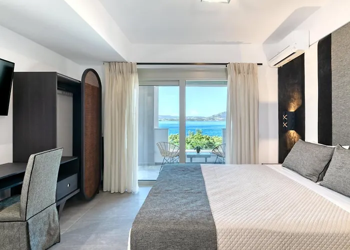 White Rock Villa Nikiana